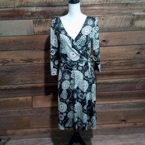 Roulette Dress Womens Size Large Black White Upper Wrap Long Sleeved Medallion